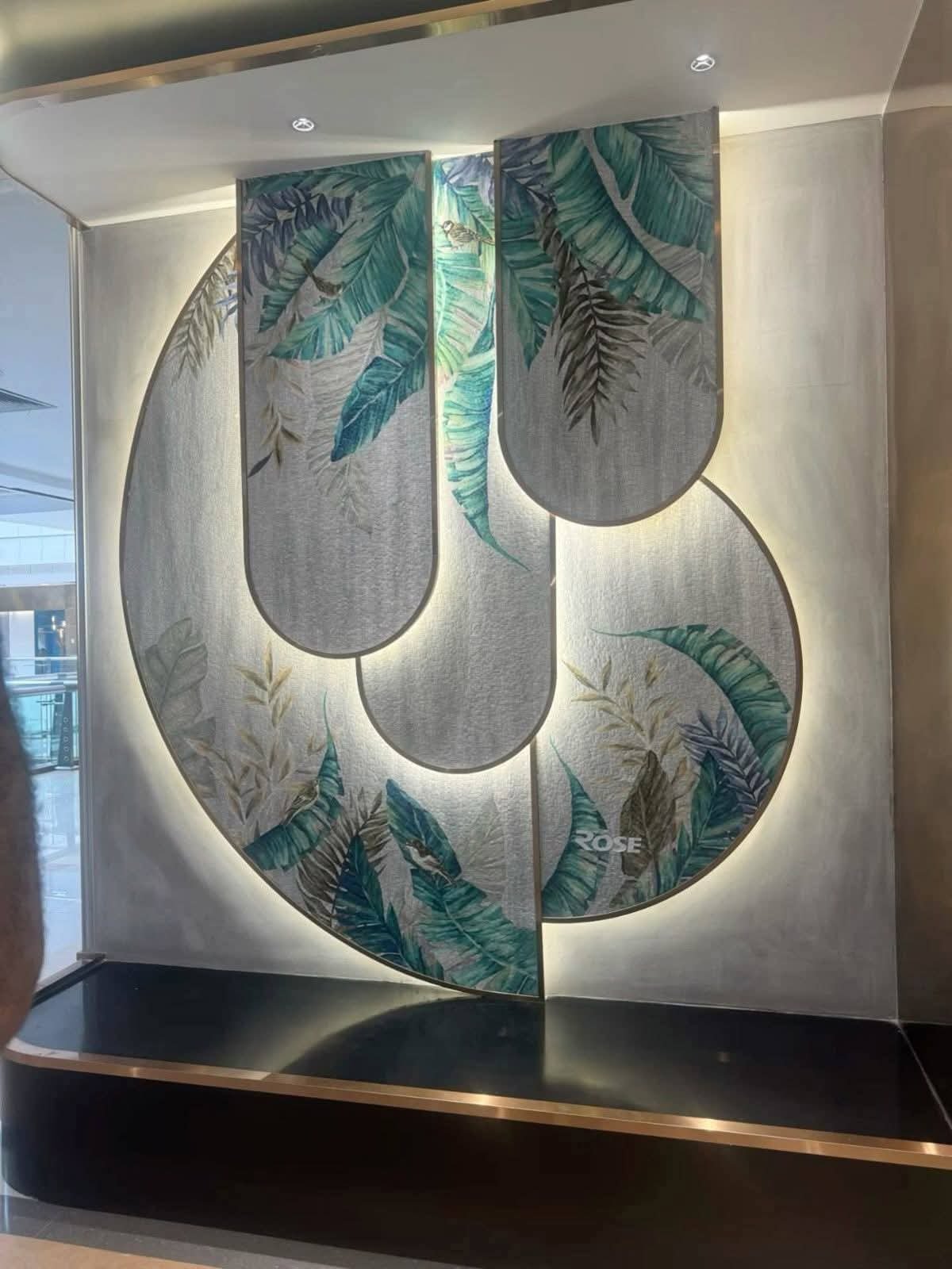Feature wall · hand-painted foliage art
